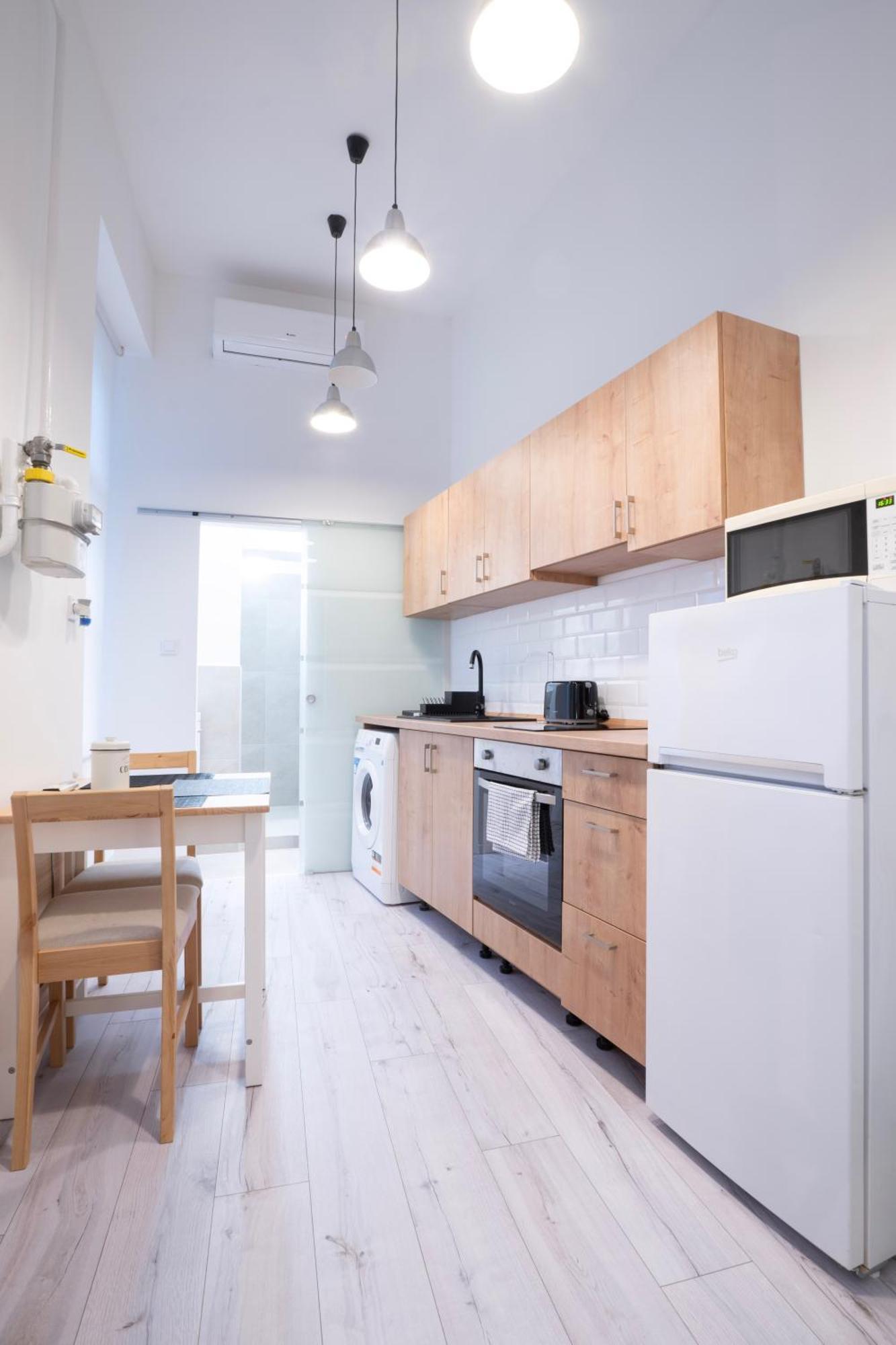 Studio In The Heart Of Party District Ka28 Budapest Eksteriør billede