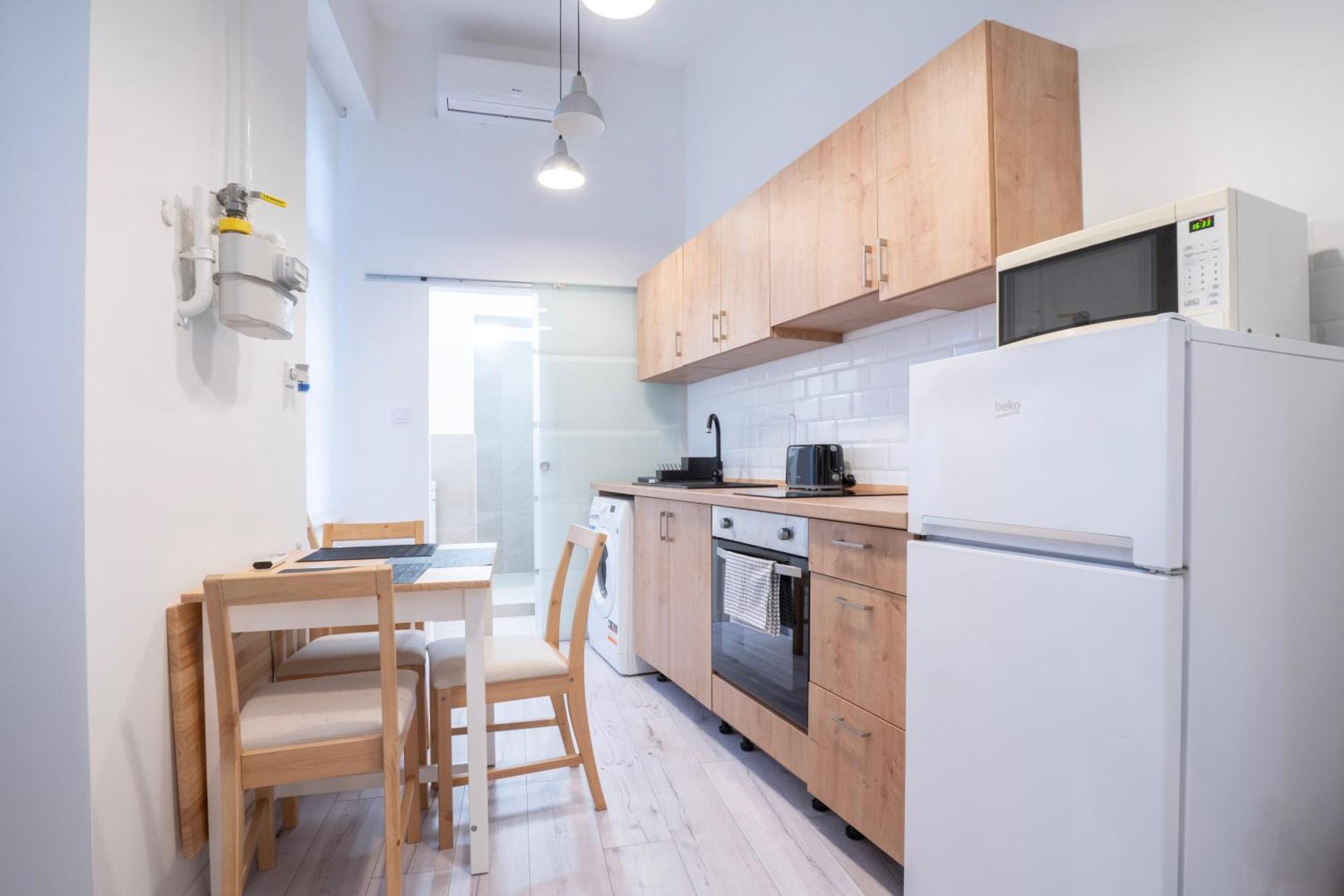 Studio In The Heart Of Party District Ka28 Budapest Eksteriør billede